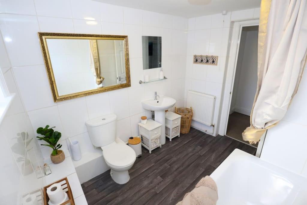 New Sunset Square Eastbourne 2 Bed Apartment, Long Stay Welcome Exteriér fotografie
